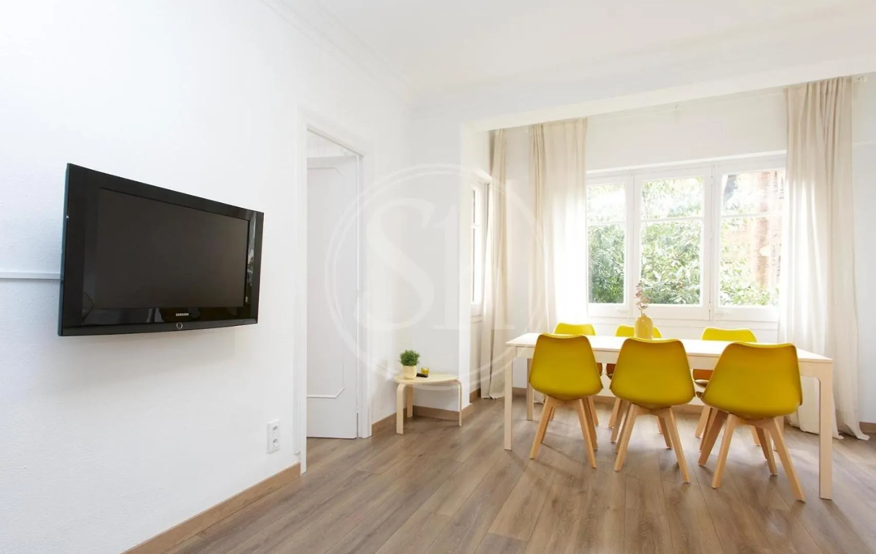Design Monumental Apartment Barcelona Spain