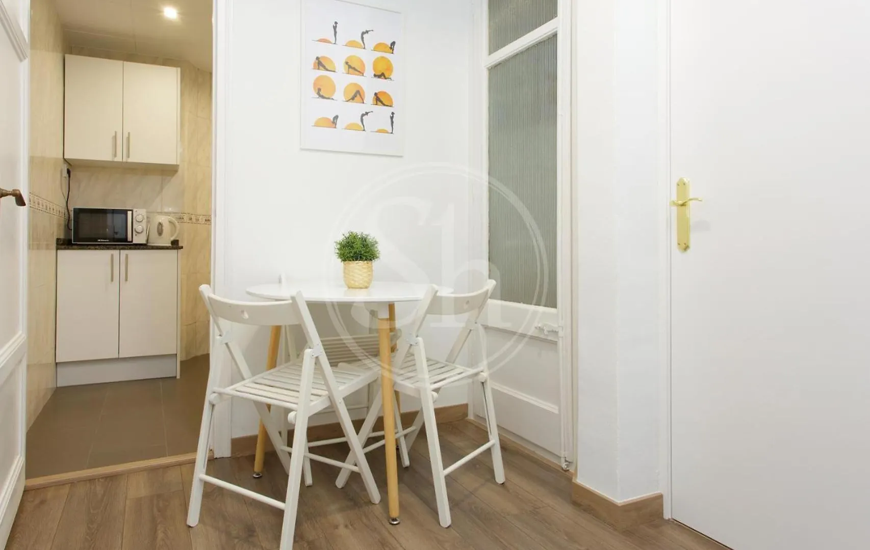 Design Monumental Apartment Barcelona