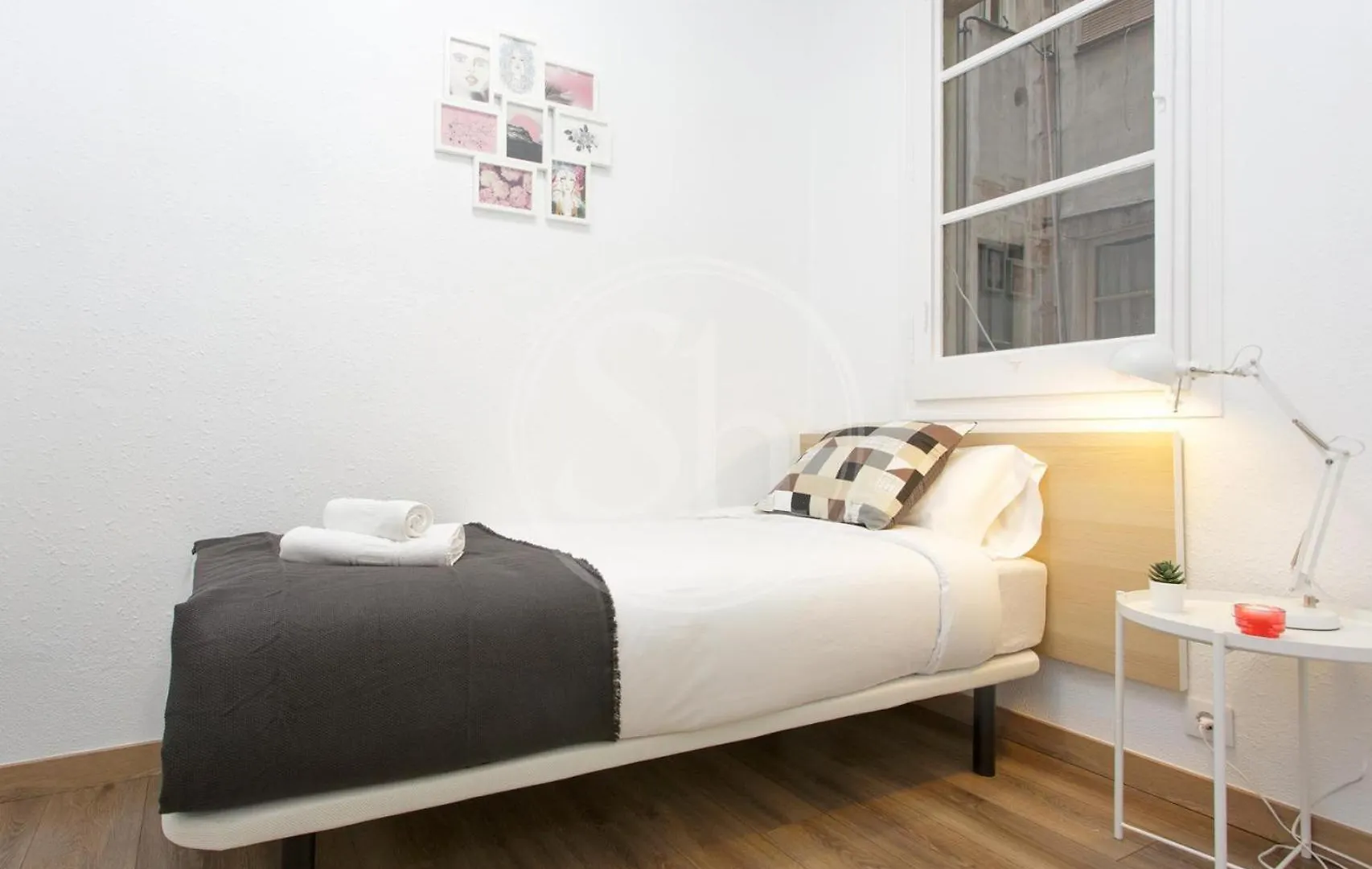 Design Monumental Apartment Barcelona
