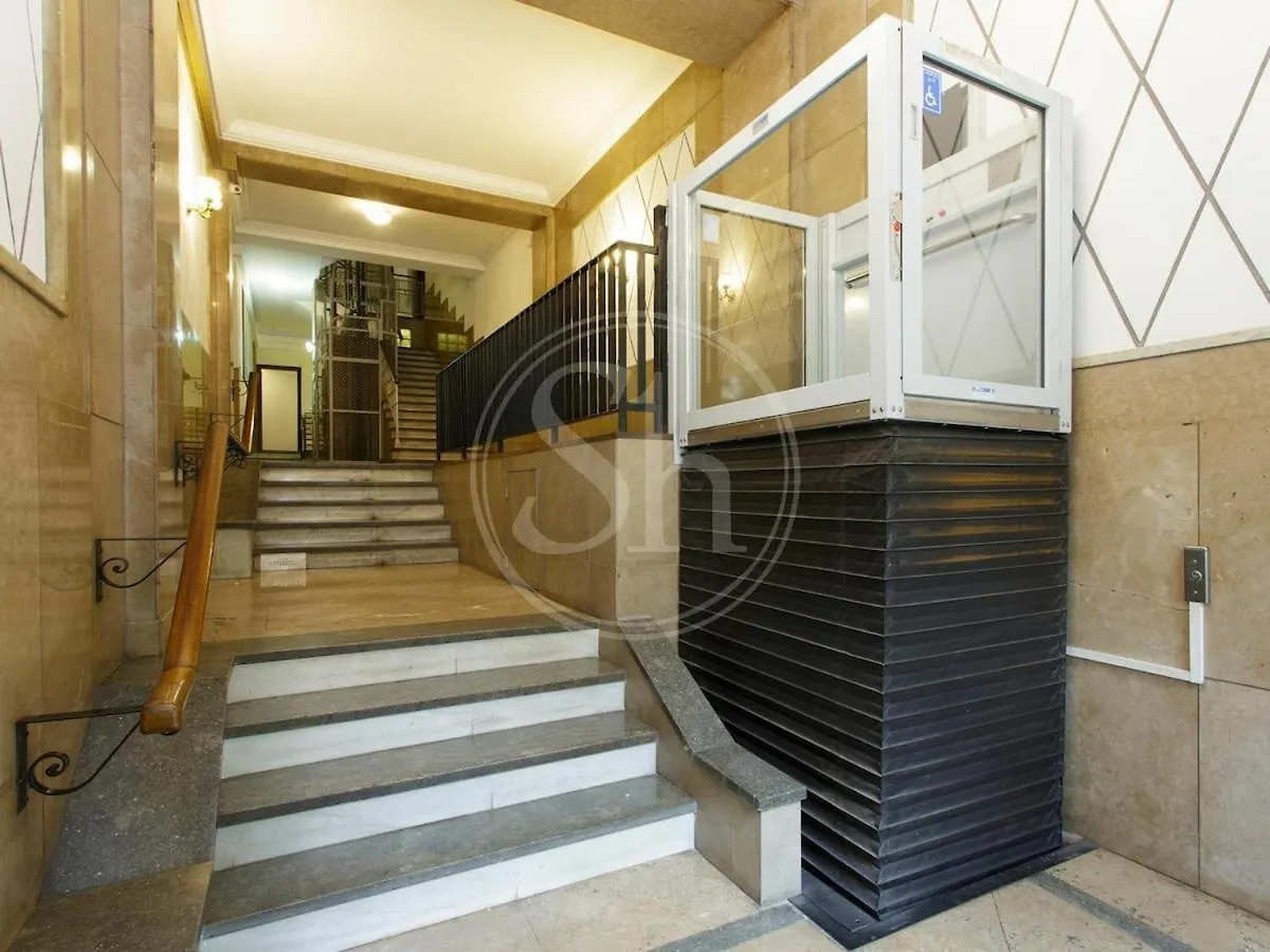 Design Monumental Apartment Barcelona
